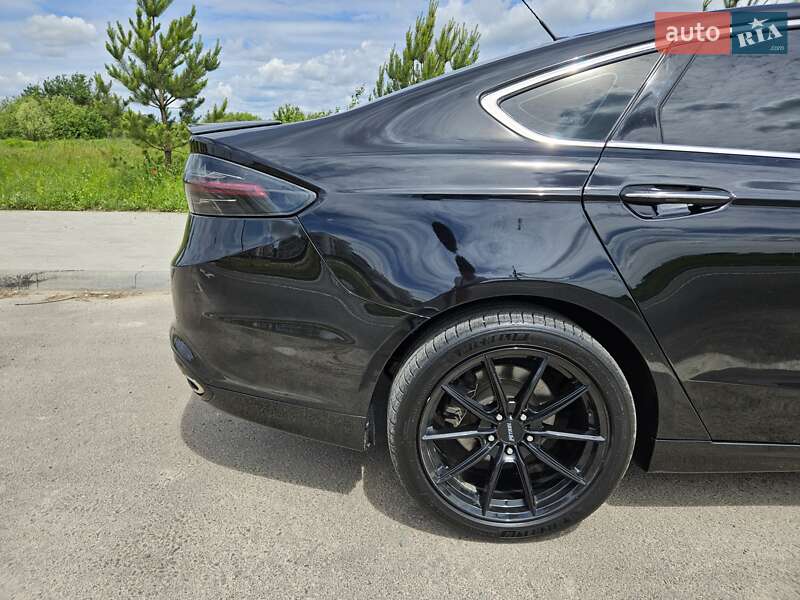 Седан Ford Fusion 2016 в Гоще