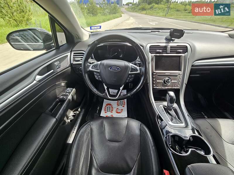Седан Ford Fusion 2016 в Гоще