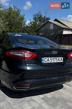Седан Ford Fusion 2014 в 