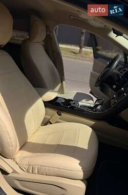 Седан Ford Fusion 2014 в 