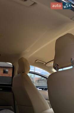 Седан Ford Fusion 2014 в 