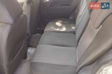 Хэтчбек Ford Fusion 2006 в 