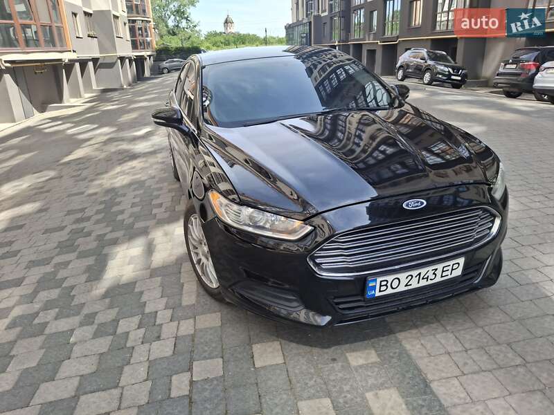 Седан Ford Fusion 2015 в Ивано-Франковске