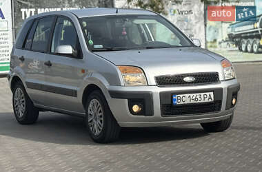 Хэтчбек Ford Fusion 2008 в Звягеле