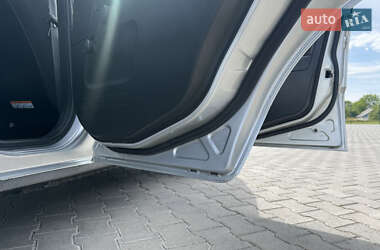 Хэтчбек Ford Fusion 2008 в 