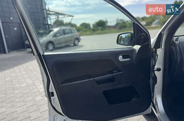 Хэтчбек Ford Fusion 2008 в 