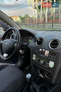 Хэтчбек Ford Fusion 2006 в Киеве