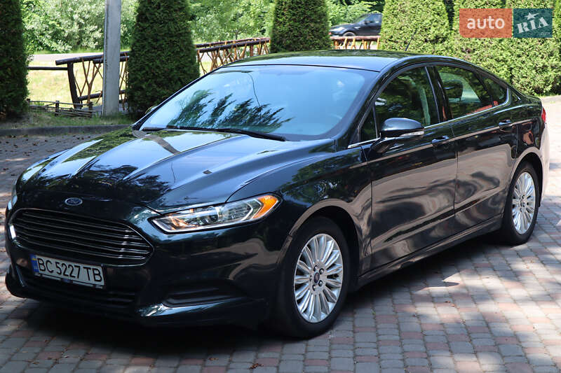 Седан Ford Fusion 2014 в Трускавце