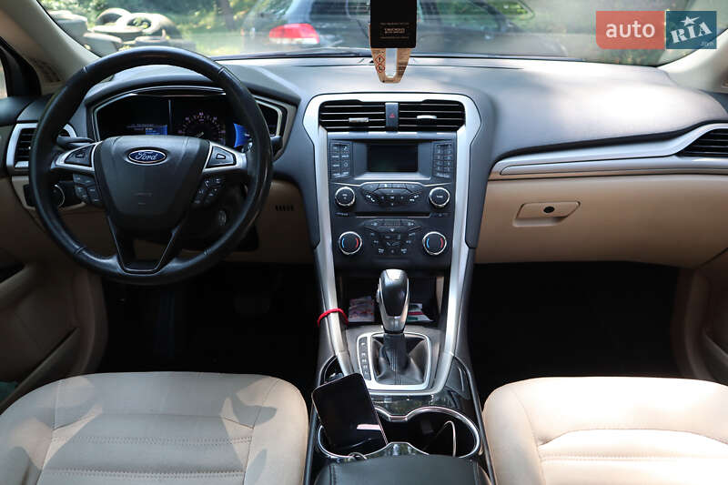 Седан Ford Fusion 2014 в Трускавце