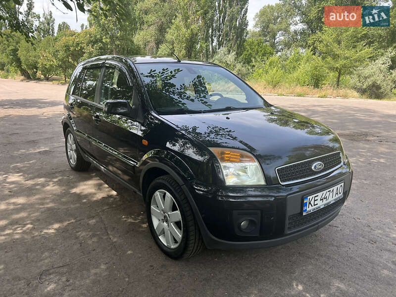 Хэтчбек Ford Fusion 2005 в Верхнеднепровске