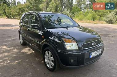 Хэтчбек Ford Fusion 2005 в 