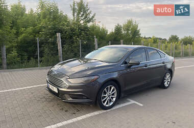 Седан Ford Fusion 2016 в 