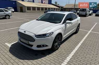 Седан Ford Fusion 2013 в 