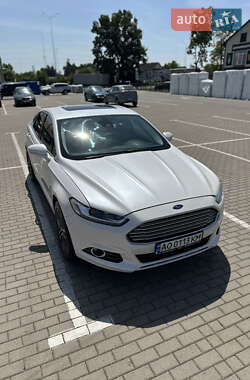 Седан Ford Fusion 2013 в 
