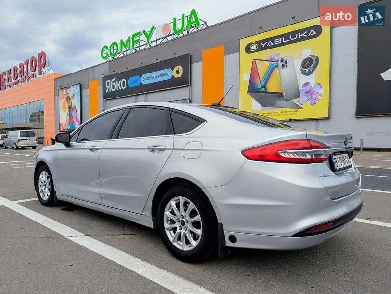 Седан Ford Fusion 2016 в Полтаве