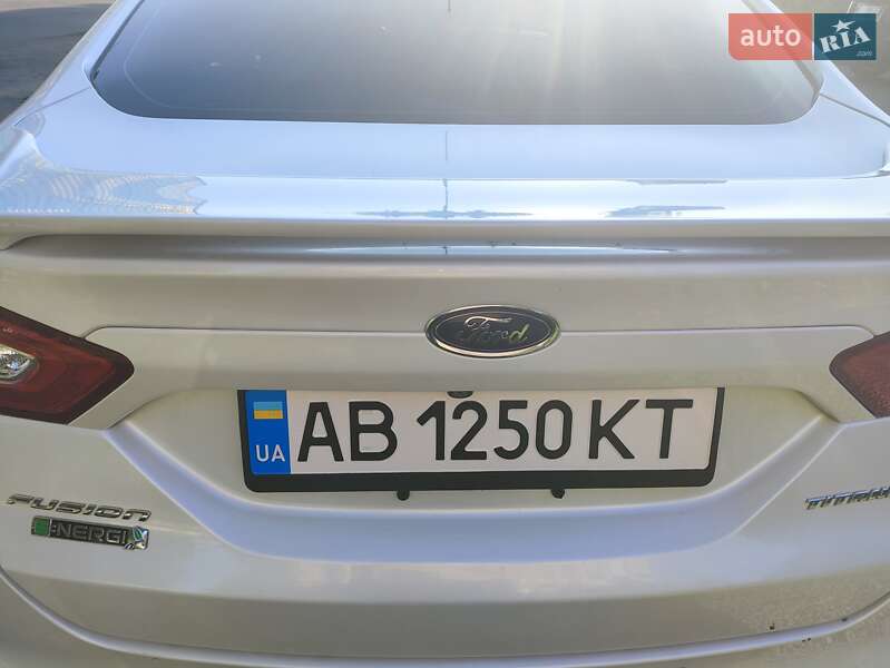Седан Ford Fusion 2015 в Виннице