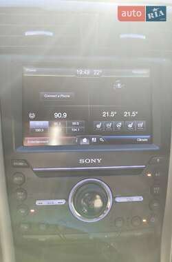 Седан Ford Fusion 2015 в 