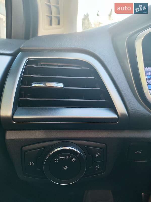 Седан Ford Fusion 2015 в Виннице