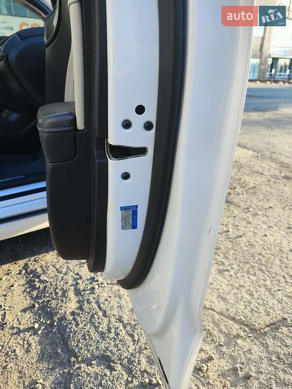 Седан Ford Fusion 2015 в Виннице