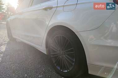 Седан Ford Fusion 2015 в 