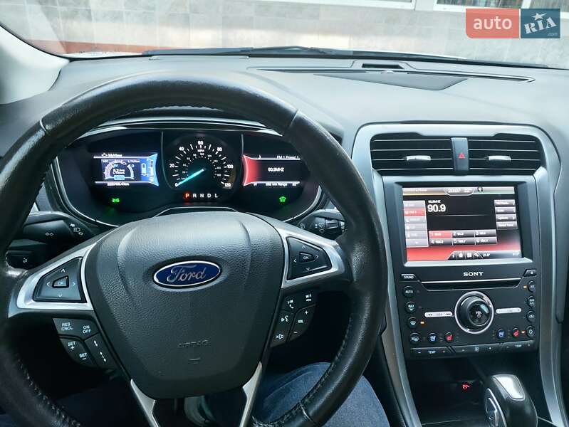 Седан Ford Fusion 2015 в Виннице