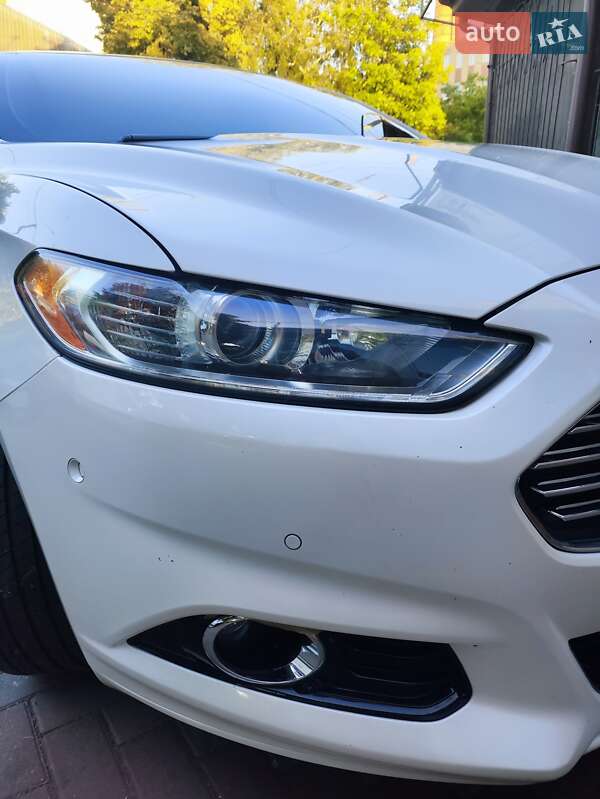 Седан Ford Fusion 2015 в Виннице