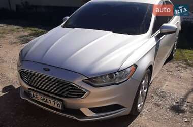 Седан Ford Fusion 2016 в Павлограді