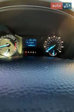 Седан Ford Fusion 2016 в 