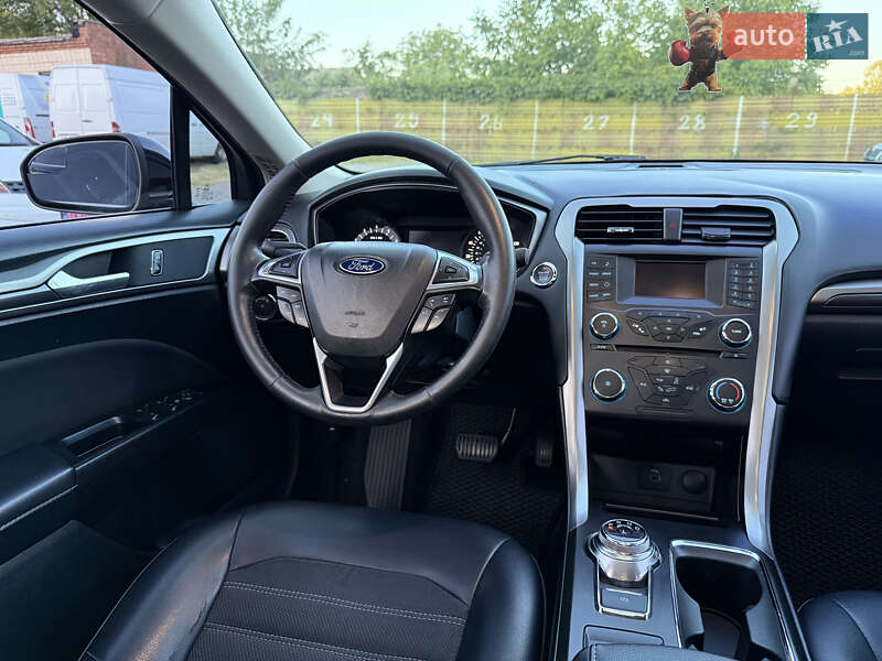 Седан Ford Fusion 2016 в Вінниці