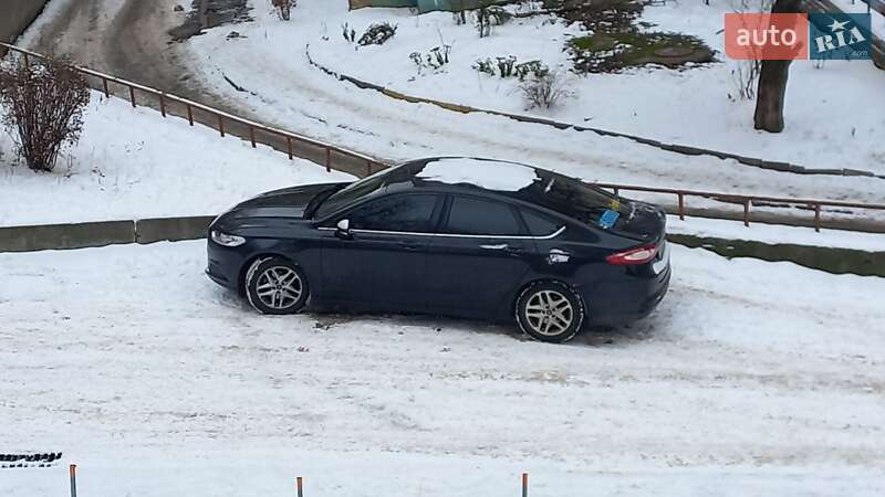 Седан Ford Fusion 2014 в Киеве