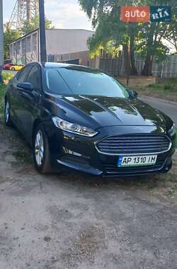 Седан Ford Fusion 2014 в 