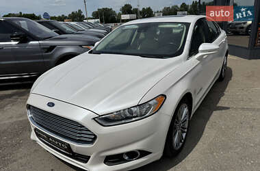 Седан Ford Fusion 2012 в 