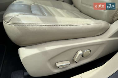 Седан Ford Fusion 2012 в 