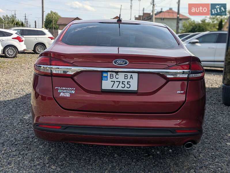 Седан Ford Fusion 2016 в Львове