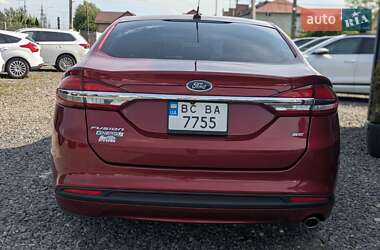 Седан Ford Fusion 2016 в 