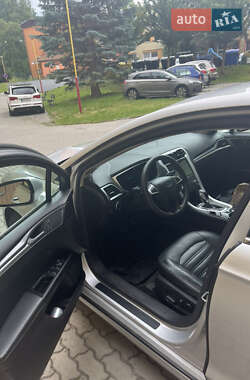 Седан Ford Fusion 2014 в 