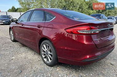 Седан Ford Fusion 2016 в 