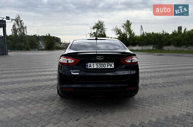 Седан Ford Fusion 2016 в 