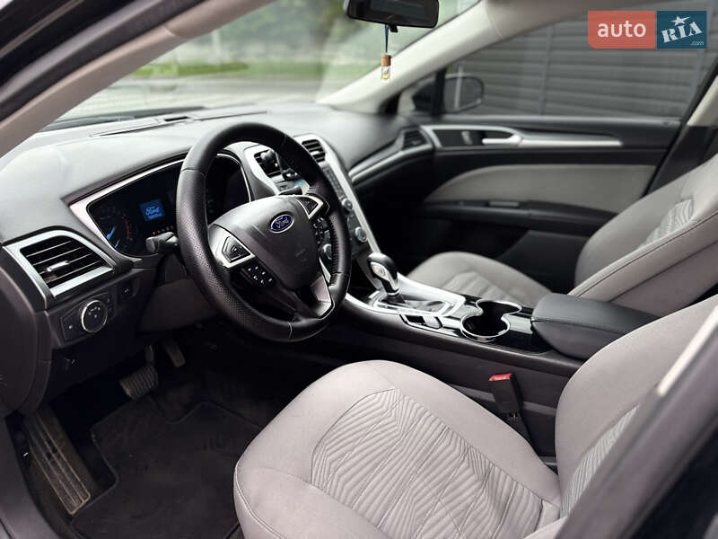 Седан Ford Fusion 2016 в Киеве