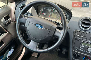 Хэтчбек Ford Fusion 2007 в 