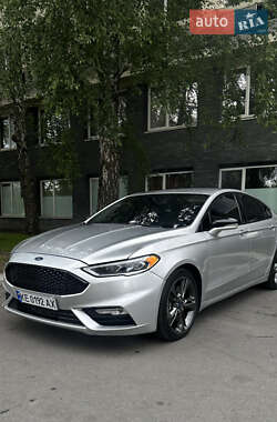 Седан Ford Fusion 2016 в 