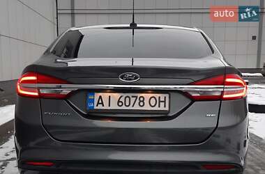 Седан Ford Fusion 2016 в 