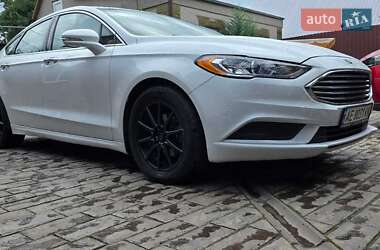 Седан Ford Fusion 2016 в 