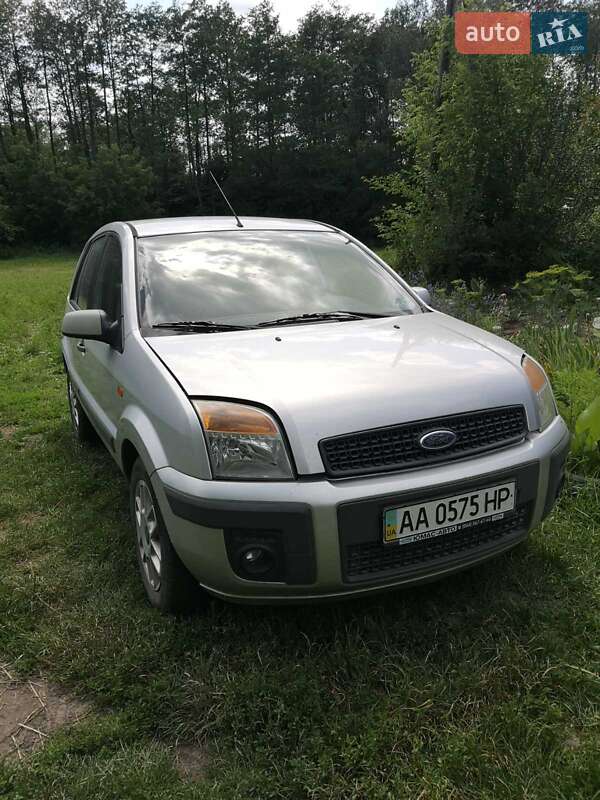 Хэтчбек Ford Fusion 2008 в Виннице