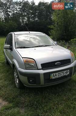 Хэтчбек Ford Fusion 2008 в 