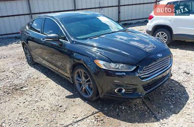 Седан Ford Fusion 2013 в 