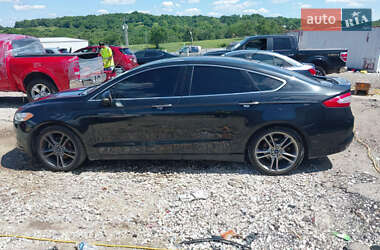 Седан Ford Fusion 2013 в 