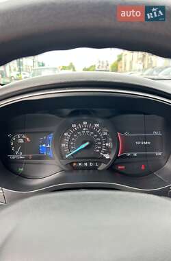 Седан Ford Fusion 2018 в 
