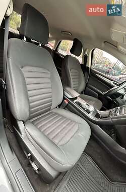 Седан Ford Fusion 2018 в 