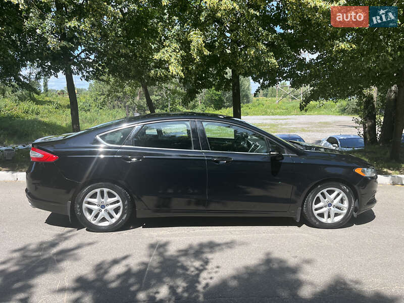 Седан Ford Fusion 2015 в Киеве